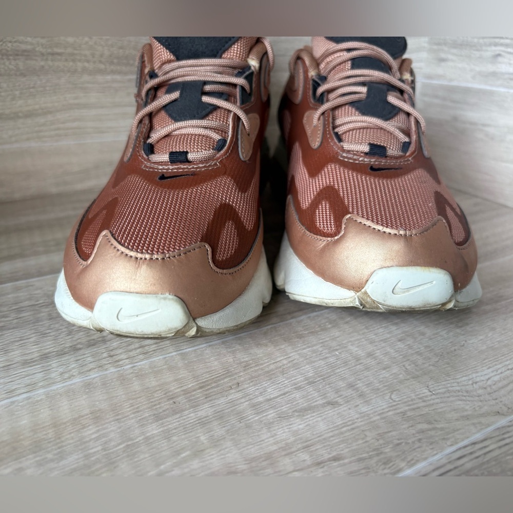 Nike Air Max 200 Metallic Red Bronze Sneaker CT1185-900 Women’s Shoe Size 9 - Picture 7 of 13